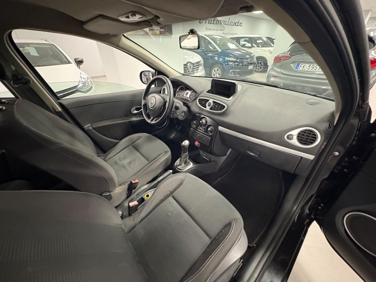 Renault Clio 1.5 dCi 75CV anno 2011 neopatentati