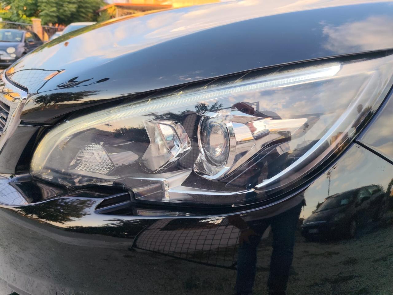 PEUOGET 308 1.6 HDI 120 CV ALLURE