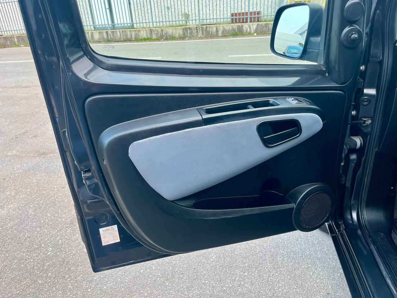 Peugeot Bipper 1.4benz 2010 156.000km 5posti