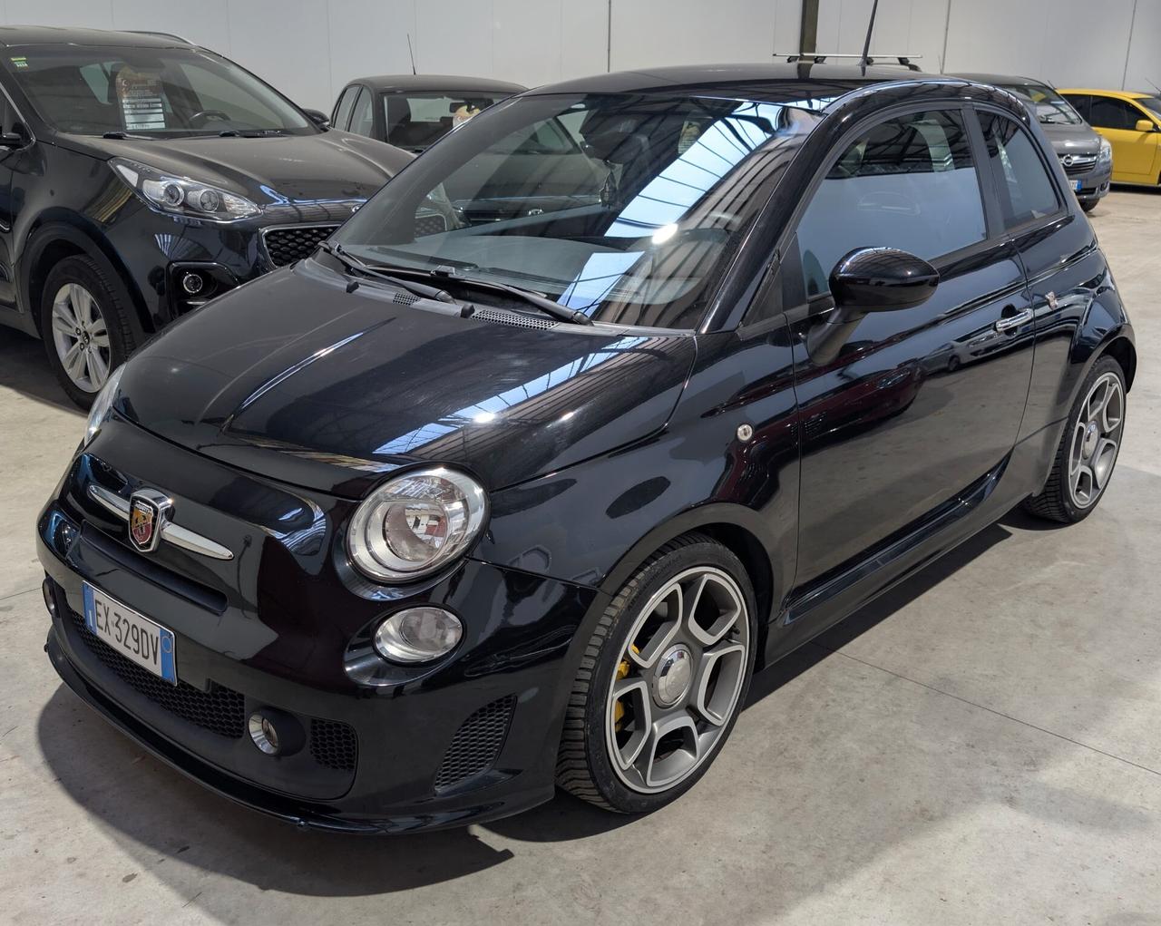 Abarth 500 1.4 Turbo T-Jet Custom