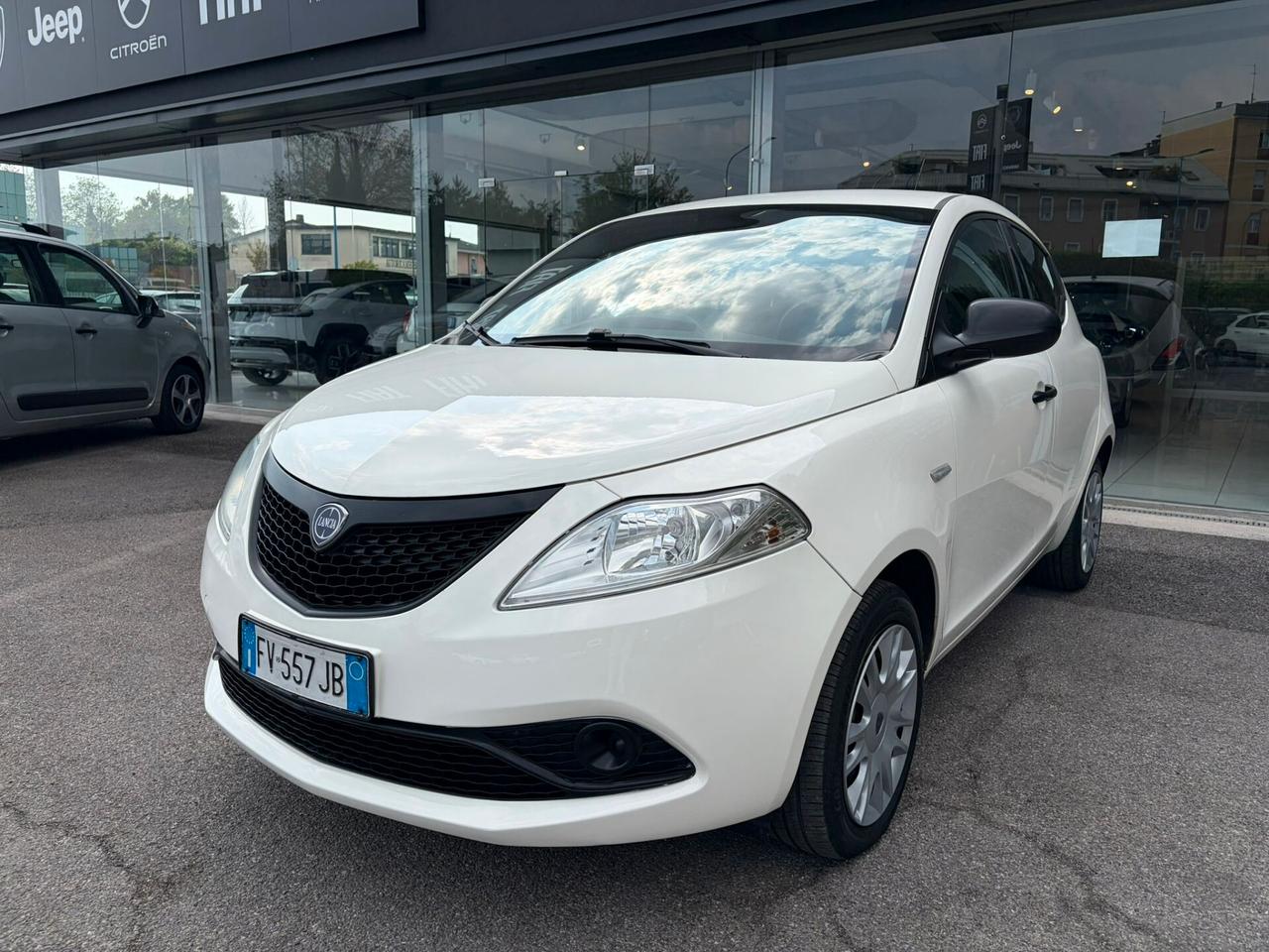 Lancia Ypsilon 1.2 69 CV 5 porte GPL Ecochic Elefantino Blu