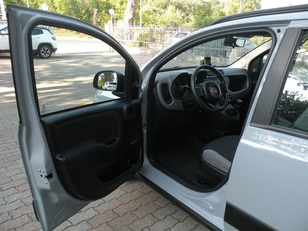 FIAT PANDA HYBRID 1.0 70CV 2022