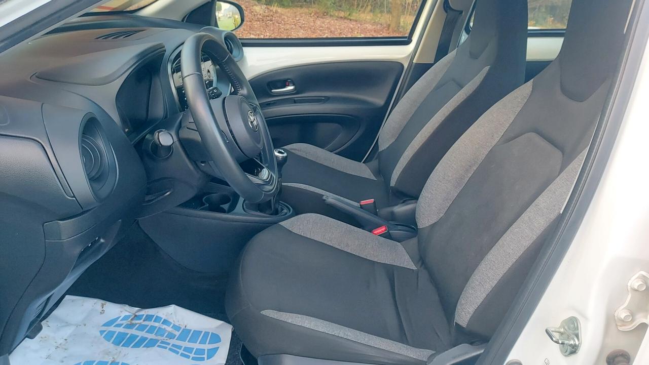 Toyota Aygo X 1.0 VVT-i 72 CV 5 porte Active