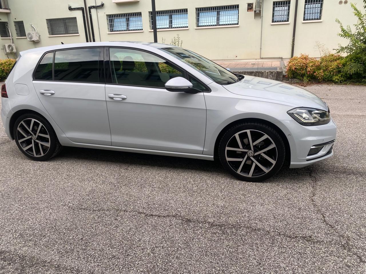 Volkswagen Golf 2.0 TDI DSG 5p. Sport BlueMotion Technology