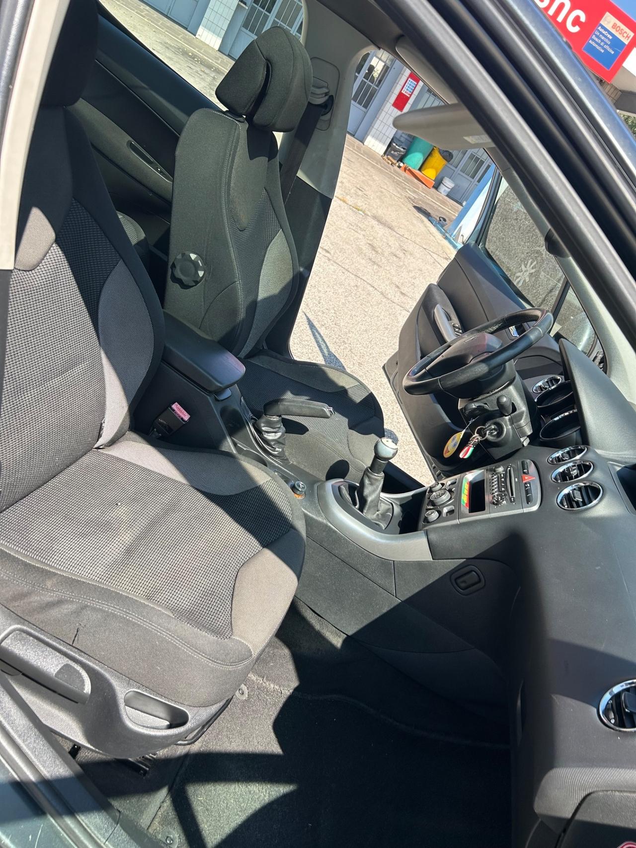Peugeot 308 1.6 HDi 90CV FAP 5p. Premium