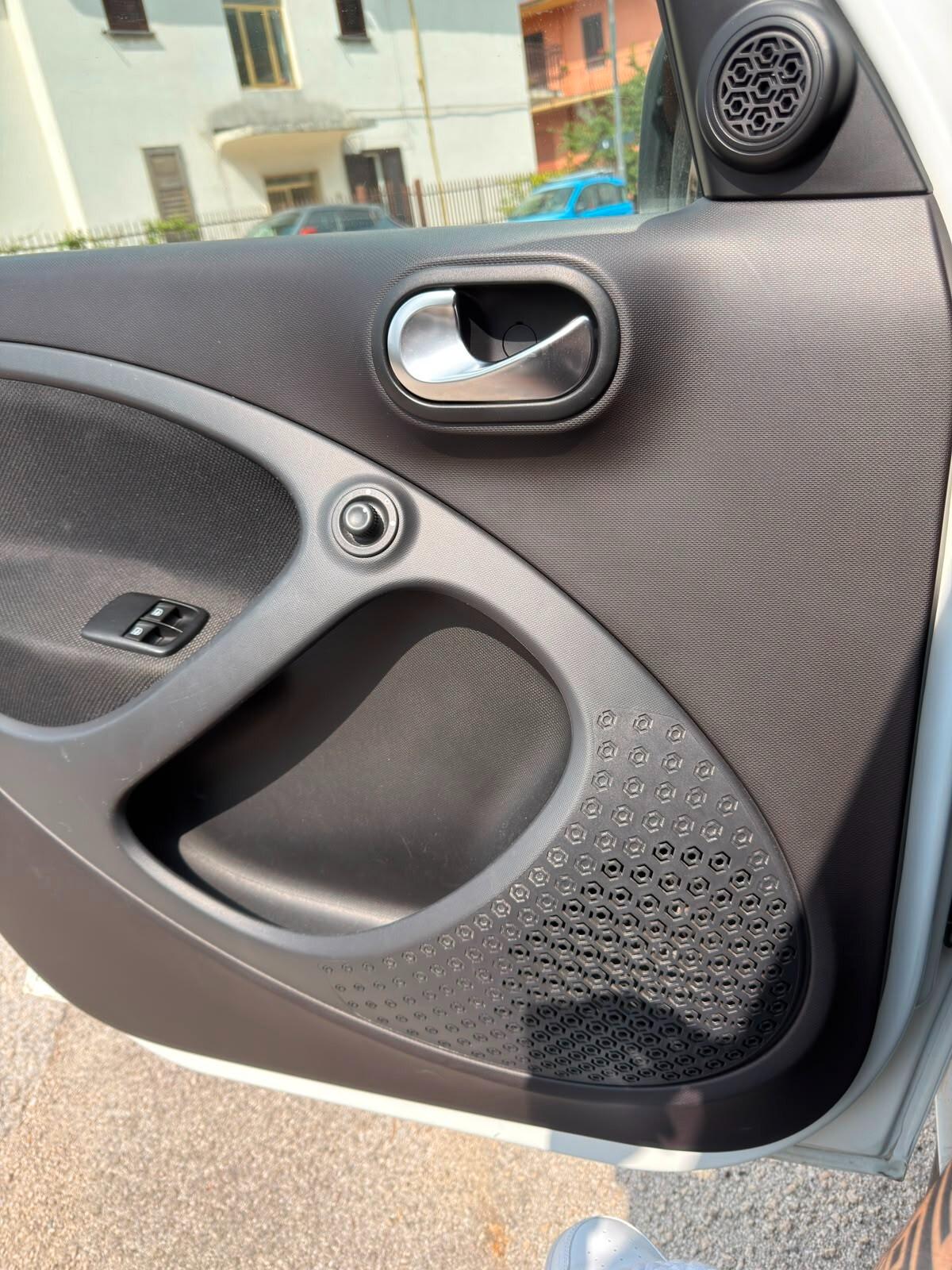 Smart ForFour 70 1.0 Prime