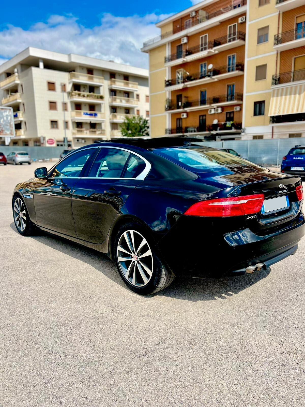 Jaguar XE 2.0 D Turbo 180CV aut. Prestige