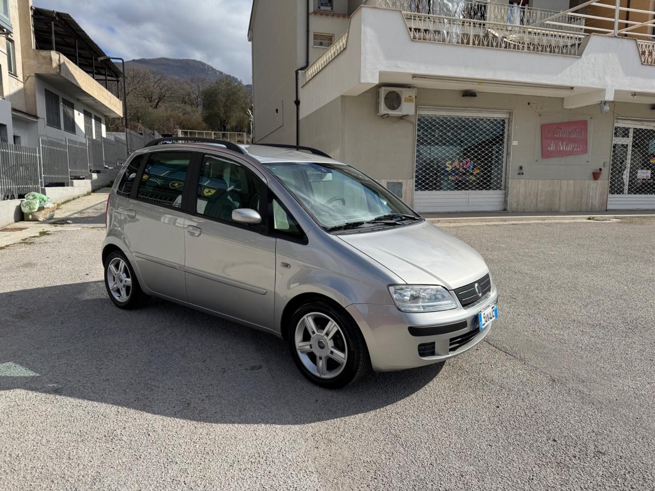 Fiat Idea 1.4 16V Actual