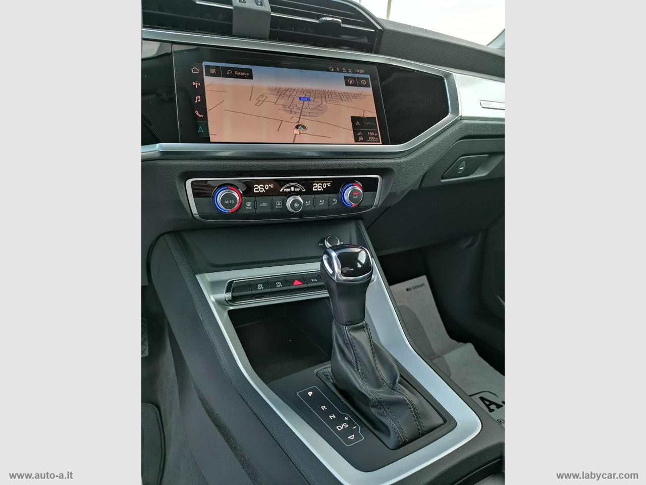 AUDI Q3 35 TDI S tronic Business Advanced