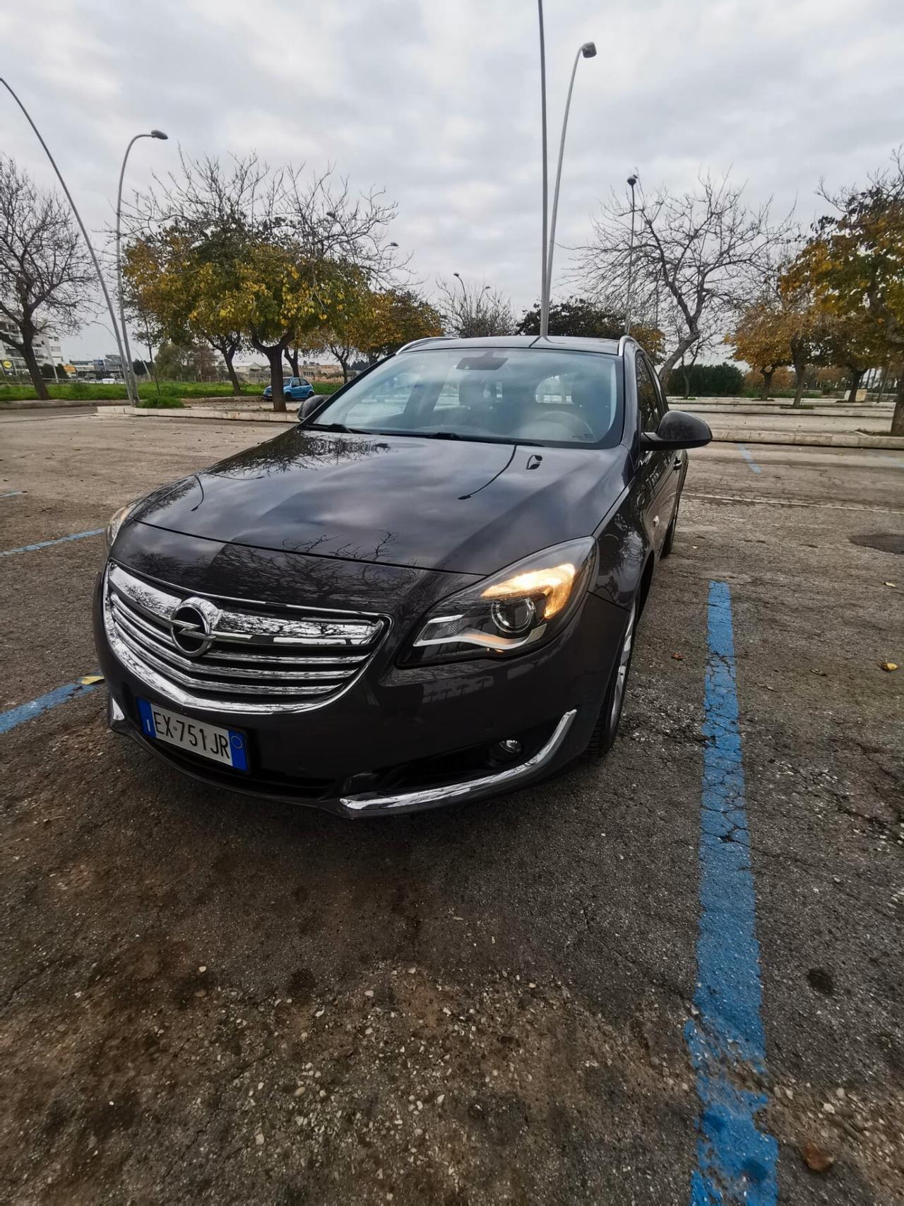 Opel Insignia 2.0 CDTI Sports Tourer aut. Cosmo 2014