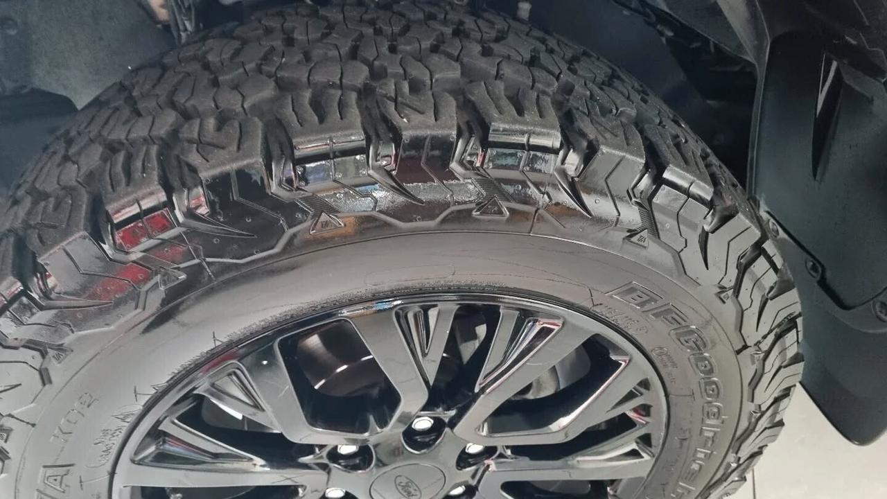 Ford RangerThunder 2.0Biturbo 213CV SERIE LIMITATA