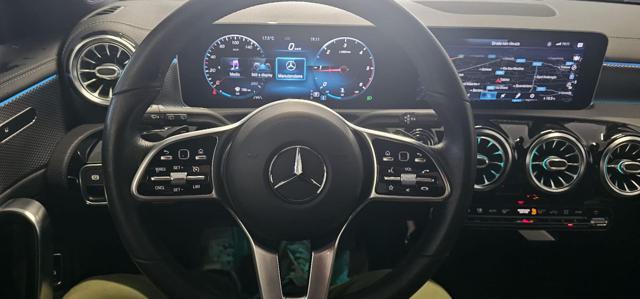 MERCEDES-BENZ CLA 180 d Automatic Shooting Brake Business Extra