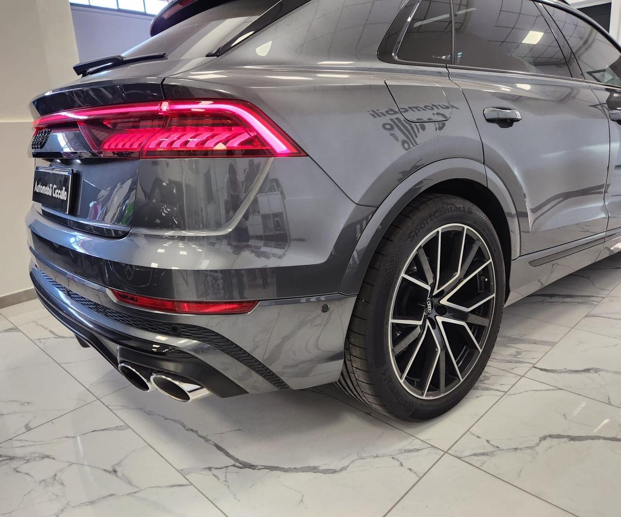 AUDI Q8 SQ8 TDI quattro tiptronic