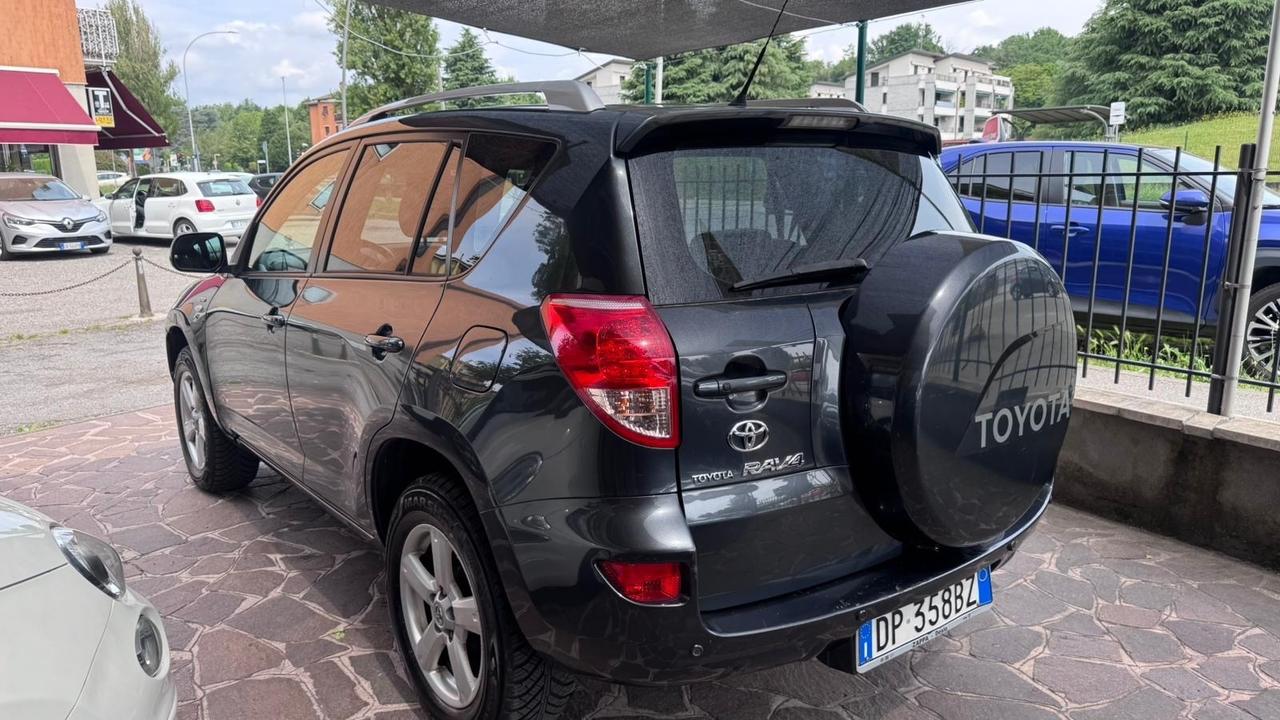 Toyota RAV 4 RAV4 2.2 D-4D 136 CV DPF Luxury