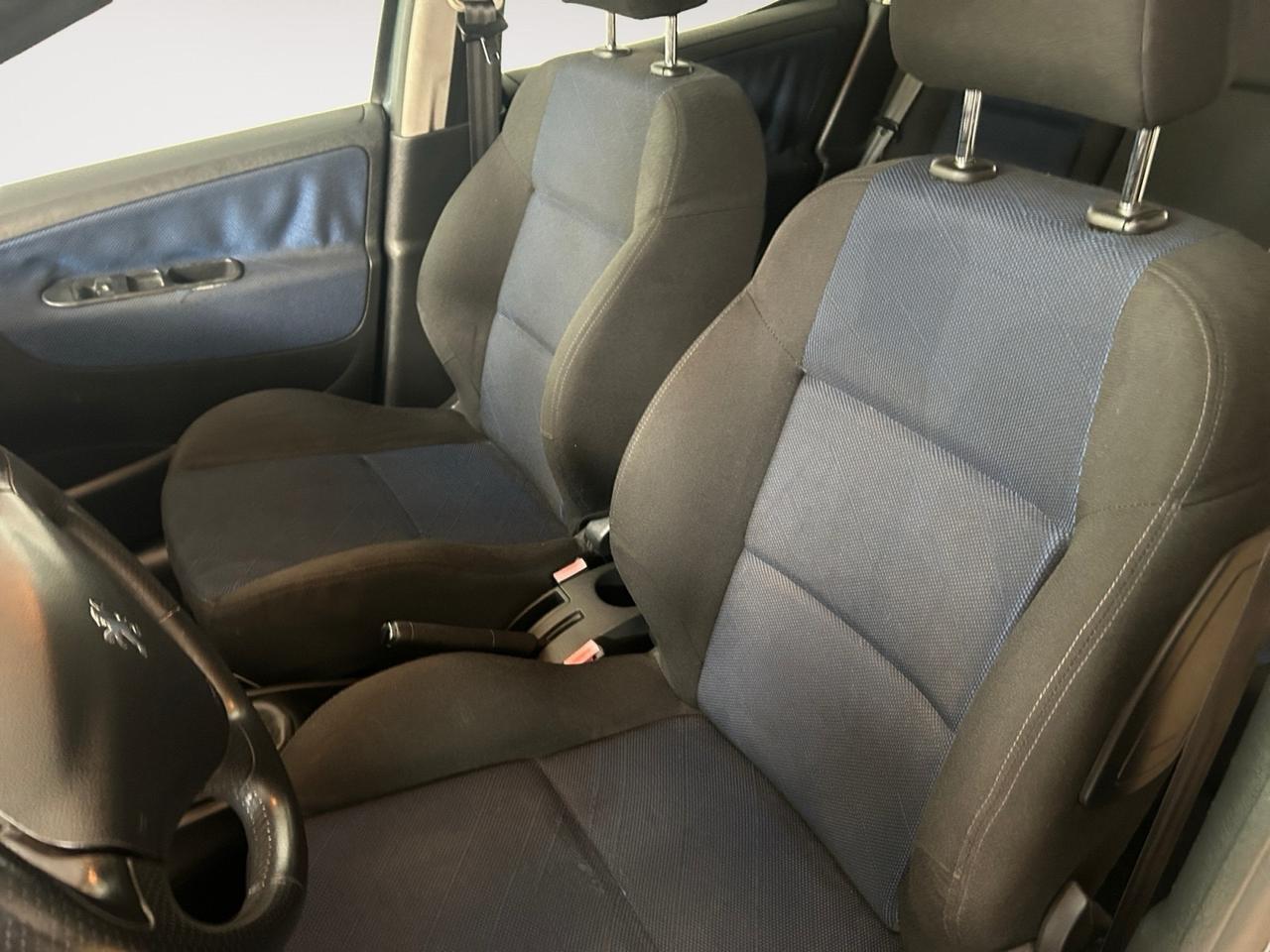 Peugeot 207 1.6 HDi 90CV 5p. XSI