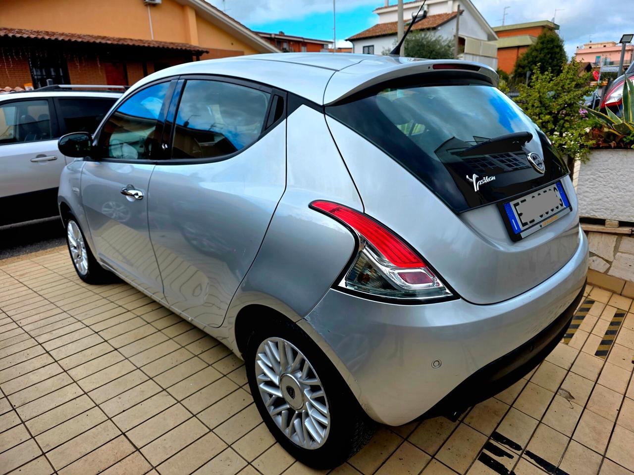 Lancia Ypsilon 1.3 MJT 16V 95 CV 5 porte S&S Gold