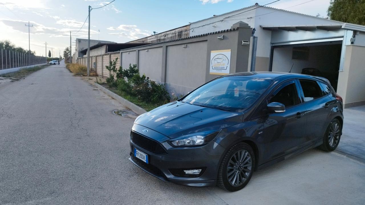 Ford Focus 1.5 TDCi 120 CV Start&Stop Powershift ST Line