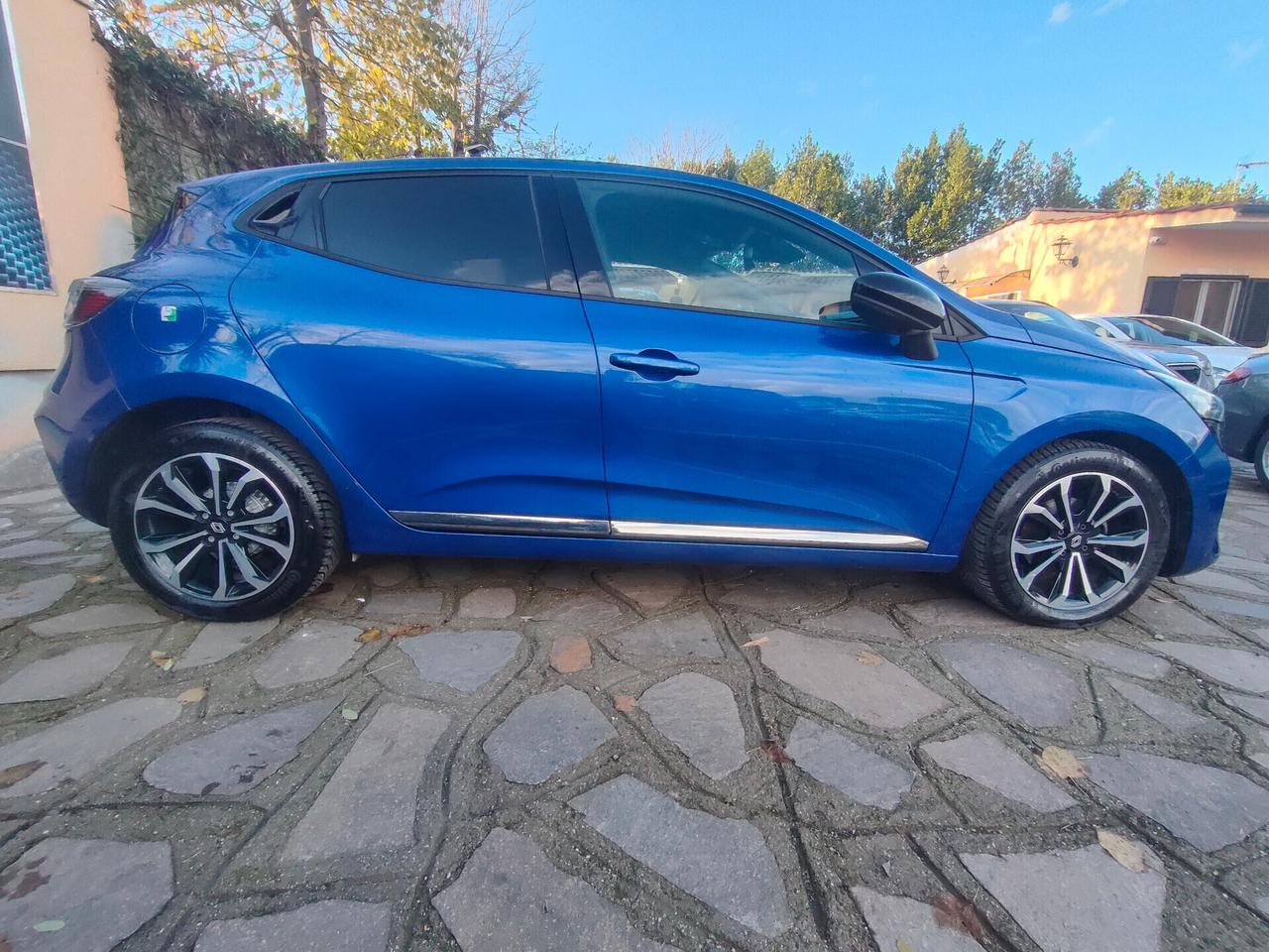 Renault Clio TCe 90 CV 5 porte Techno NESSUN VINCOLO DI FINANZIAMENTO