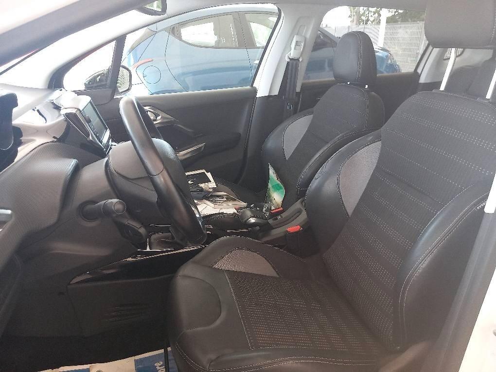 Peugeot 2008 BlueHDi 120 S&S Allure TETTO PELLE NAVI FULL KM 114000 GARANZIA