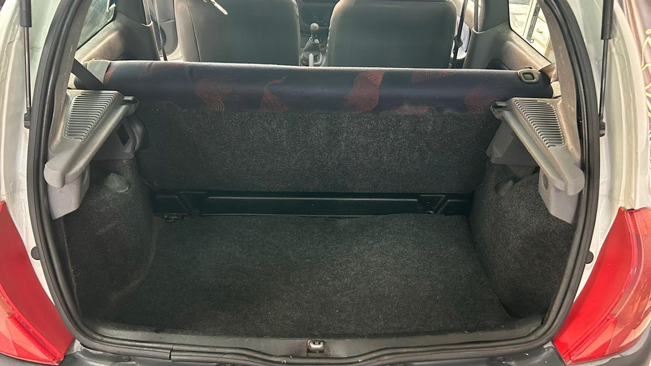 Renault Clio 1.2 cat 3 porte
