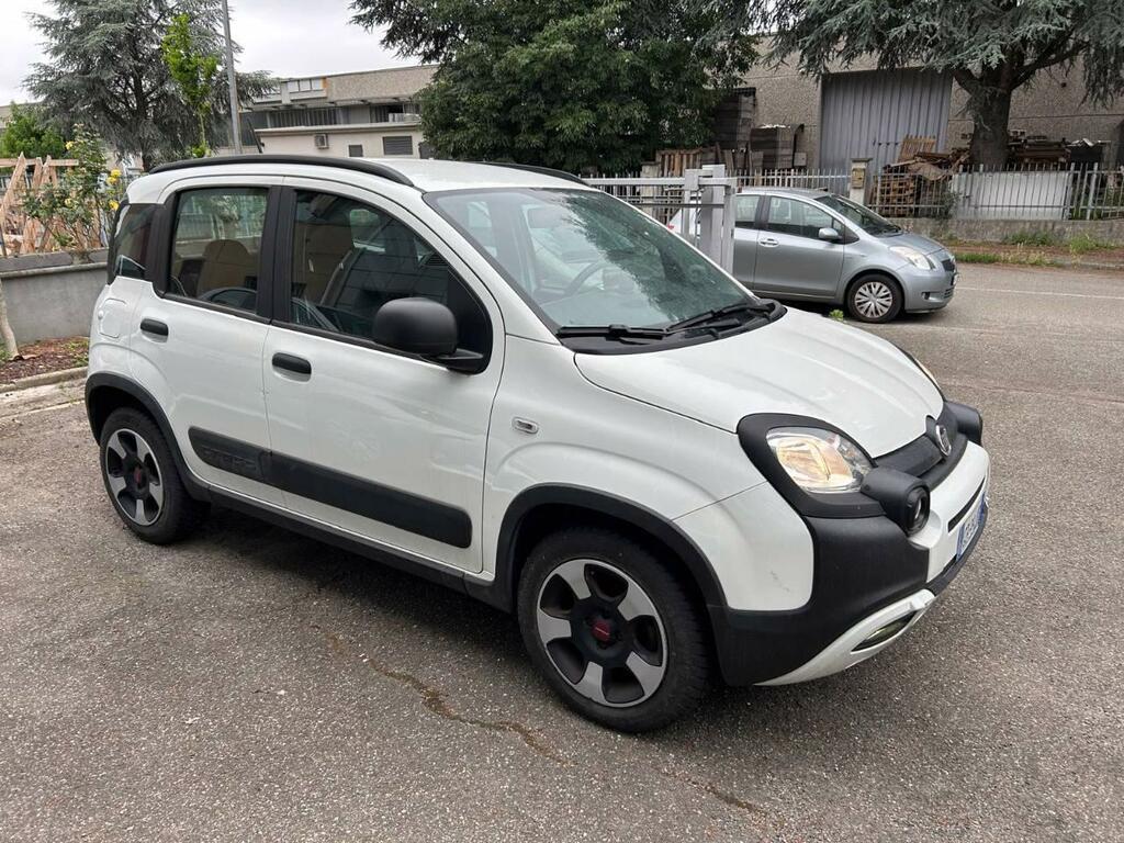 Fiat Panda 1.0 FireFly Hybrid City Cross