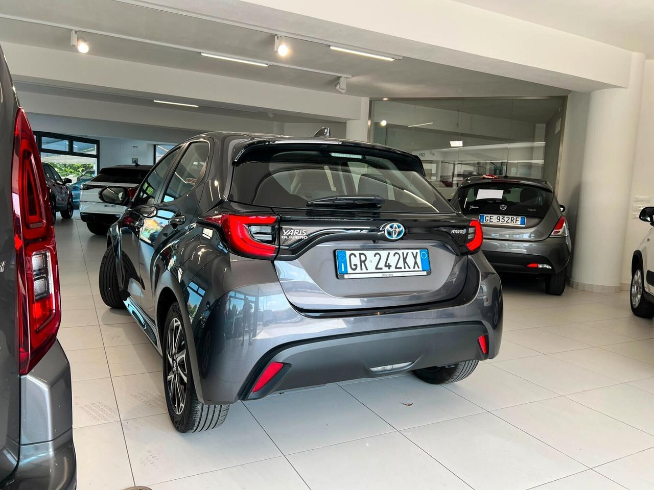 Toyota Yaris 1.5 Hybrid 5 porte Trend