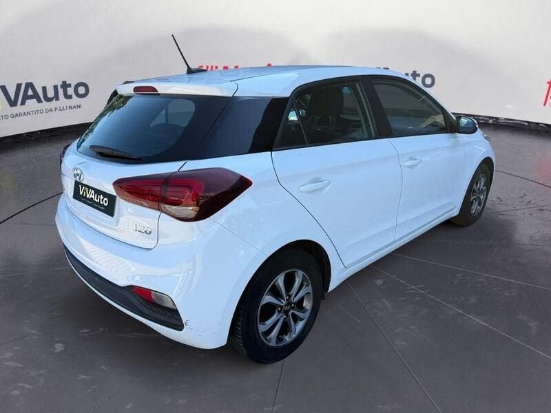 Hyundai i20 1.2 MPI 75cv Connect Line