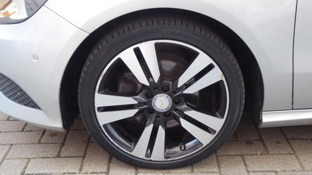 MERCEDES-BENZ A 180 Sport