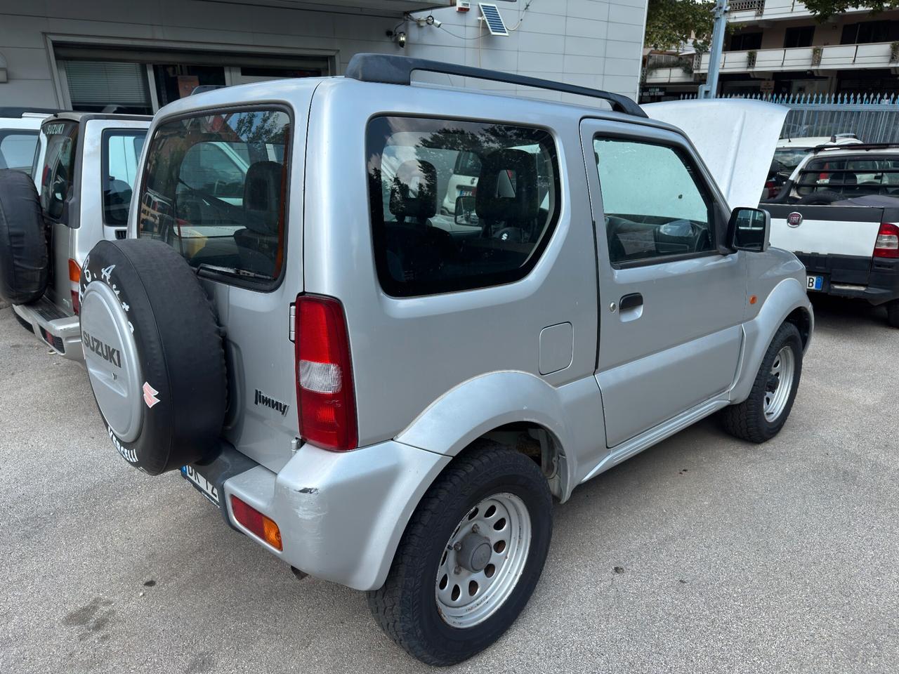 Suzuki Jimny 1.3i 16V cat 4WD JLX Più