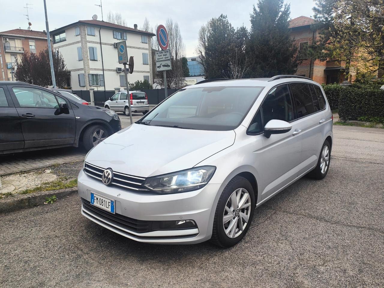 Volkswagen Touran 1.6 TDI 115 CV SCR DSG Comfortline BlueMotion Tech.