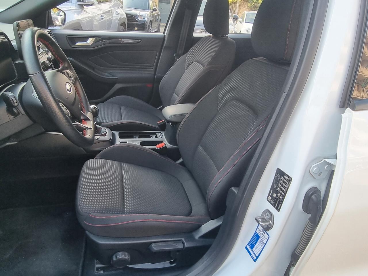 Ford Focus 1.0 EcoBoost Hybrid 125 CV 5p. ST-Line