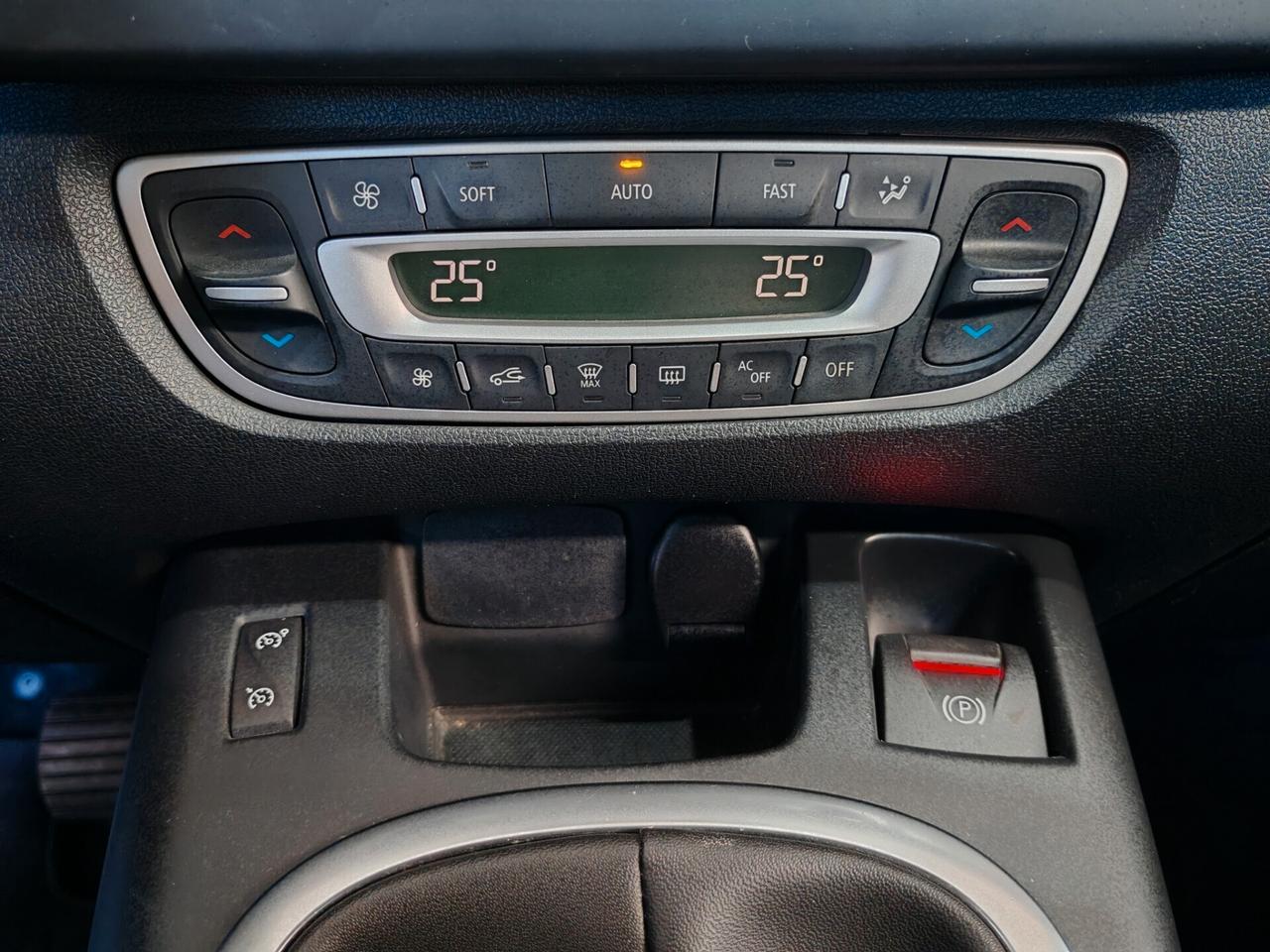 Renault Scenic 1.5 dCi 110CV Limited