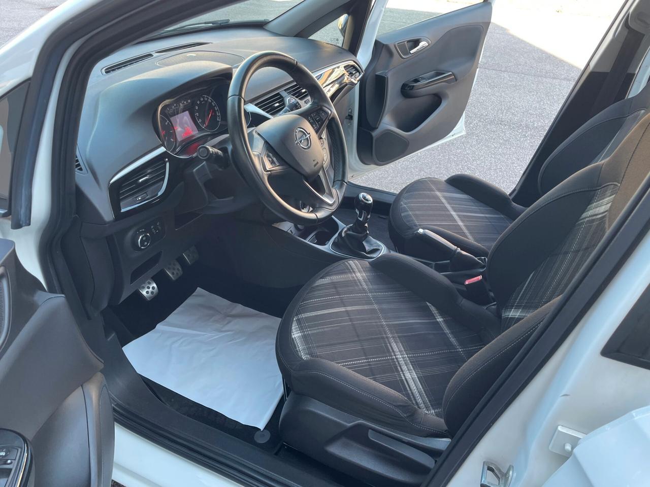Opel Corsa 1.4 90CV GPL Tech 5 porte b-Color