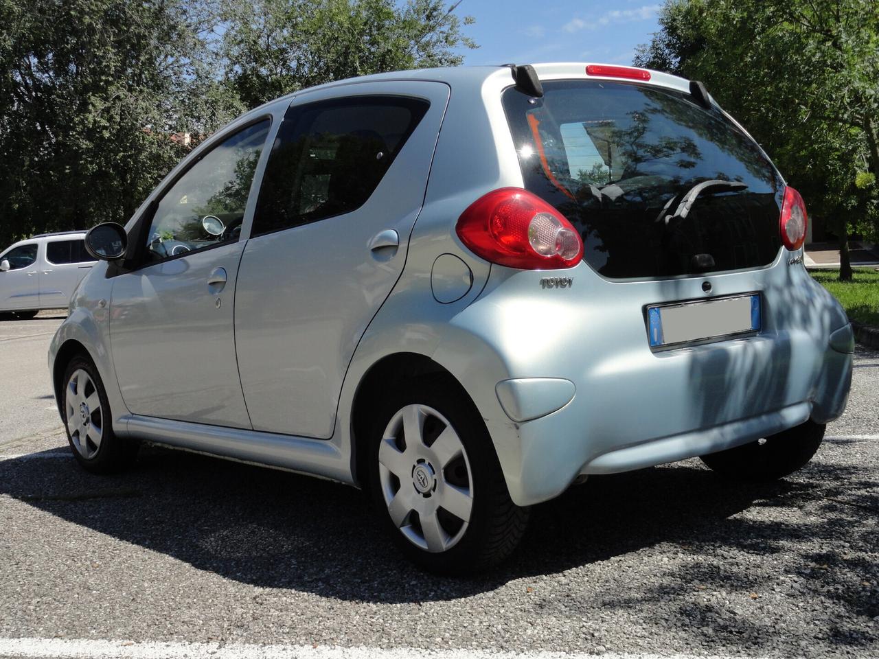 Toyota Aygo 1.0 12V VVT-i 5 porte