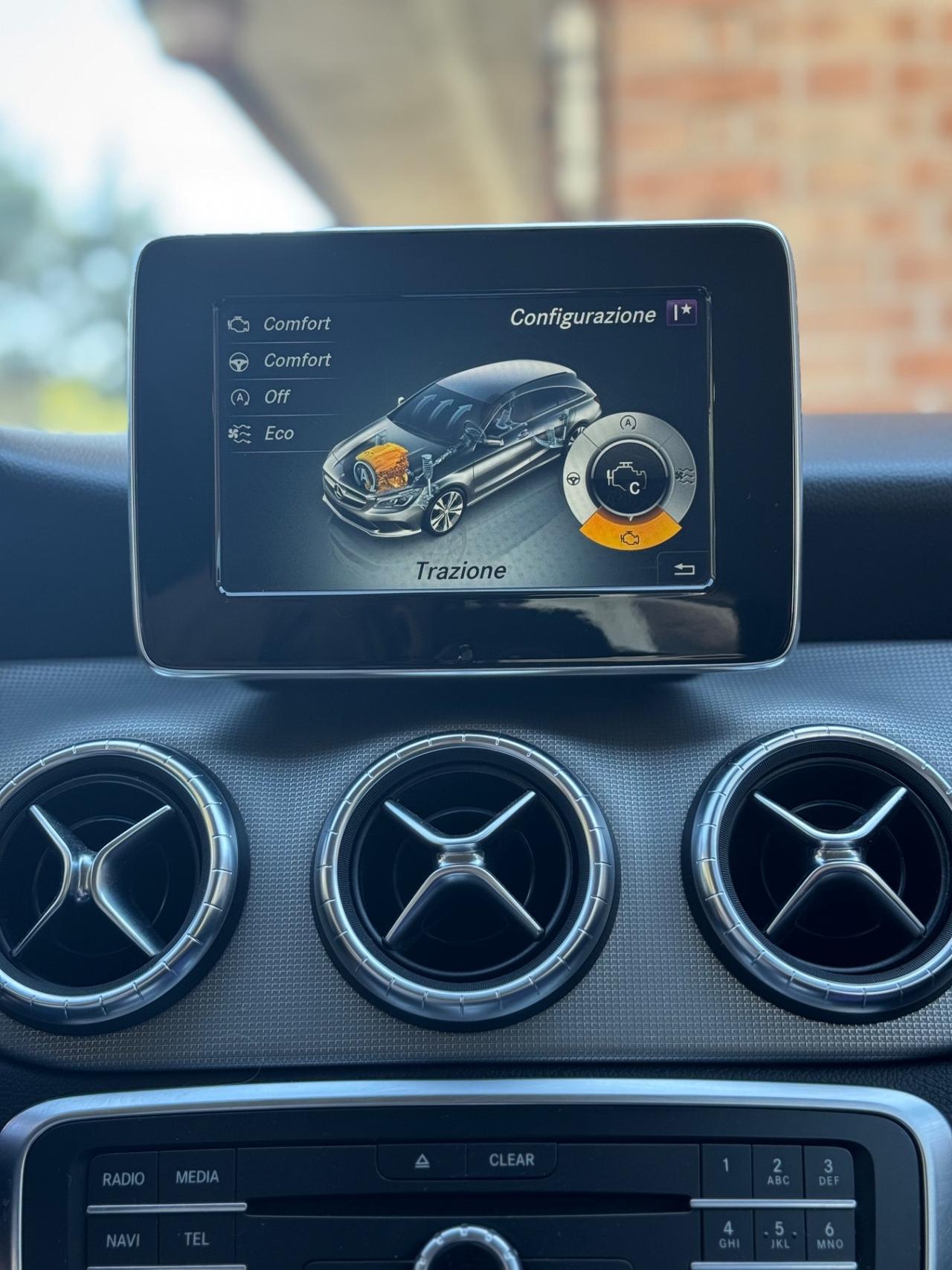 Mercedes-benz CLA 200 d Automatic Business