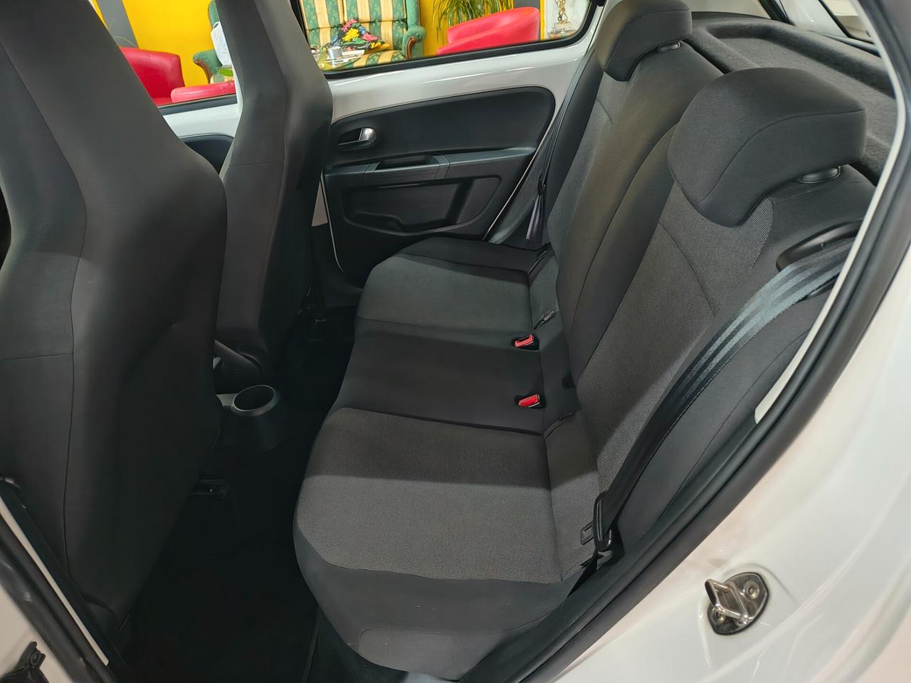 Volkswagen up! 1.0 75 CV 5p. high
