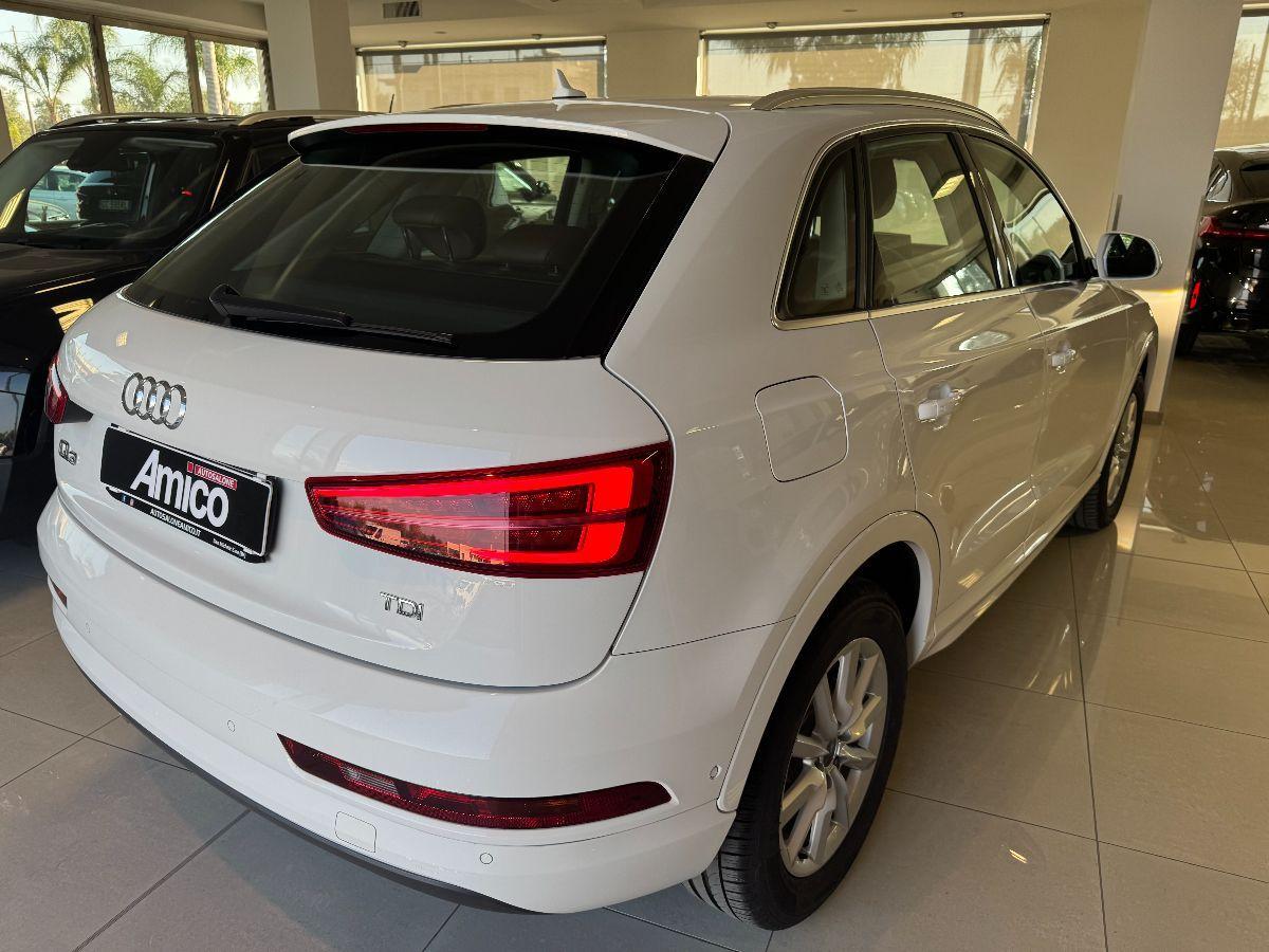 AUDI Q3 2.0 TDI 120 CV Sport 120.000 Km