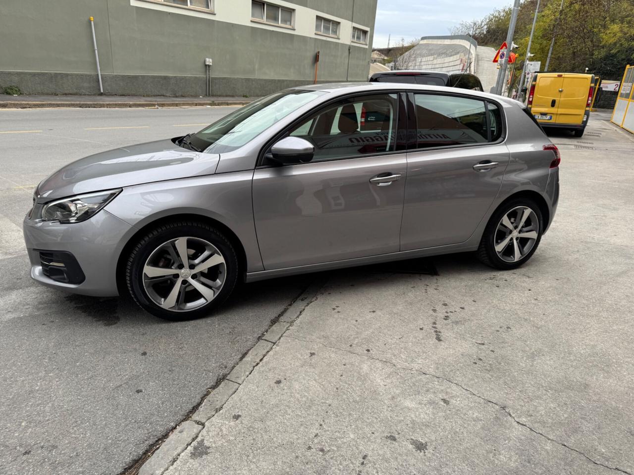 PEUGEOUT 308 1.6 HDI AUTOMATICO 120CV