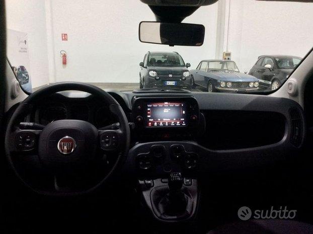 FIAT Panda 1.0 70cv CROSS HYBRID