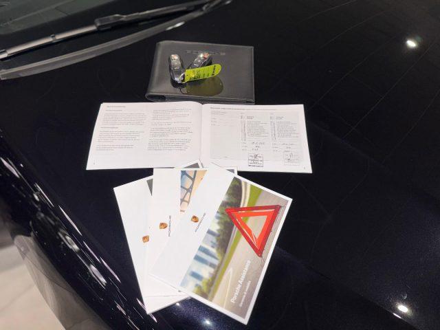 PORSCHE Macan 2.0 265 CV *RADAR*21*SPORT CHRONO*UNIPROP*