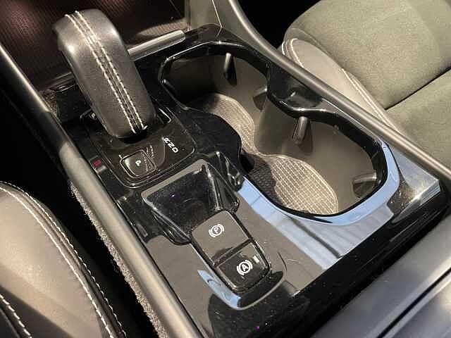 Volvo XC40 T3 1.5 163CV Geartronic R-design - IVA ESPOSTA
