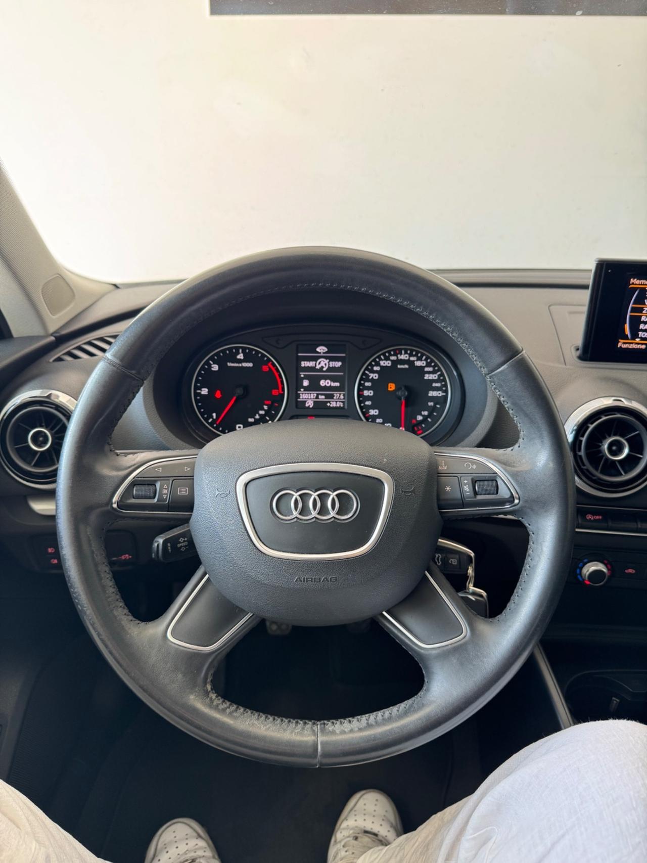 Audi A3 Sedan 1.6 TDI clean diesel Ambition