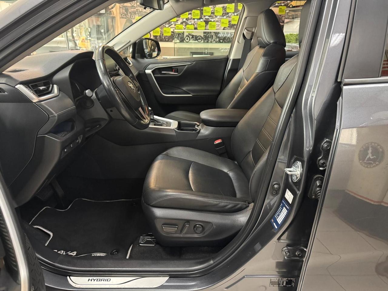 Toyota RAV 4 RAV4 2.5 HV (218CV) E-CVT 2WD Lounge PARI AL NUOVO TAGLIANDATO GARANZIA UFFICIALE