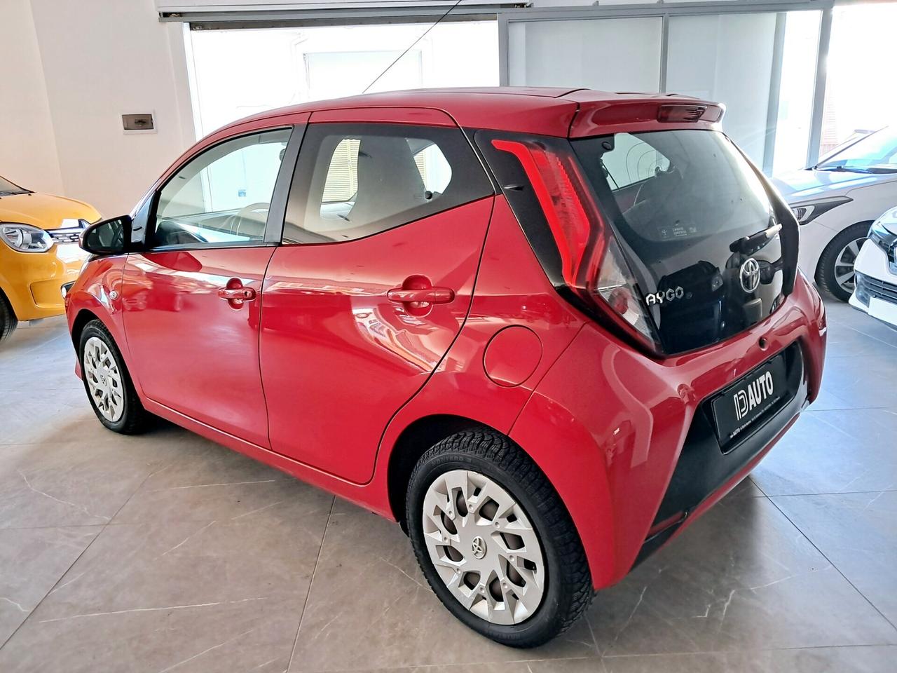 Toyota Aygo 1.0 72 CV 5 porte