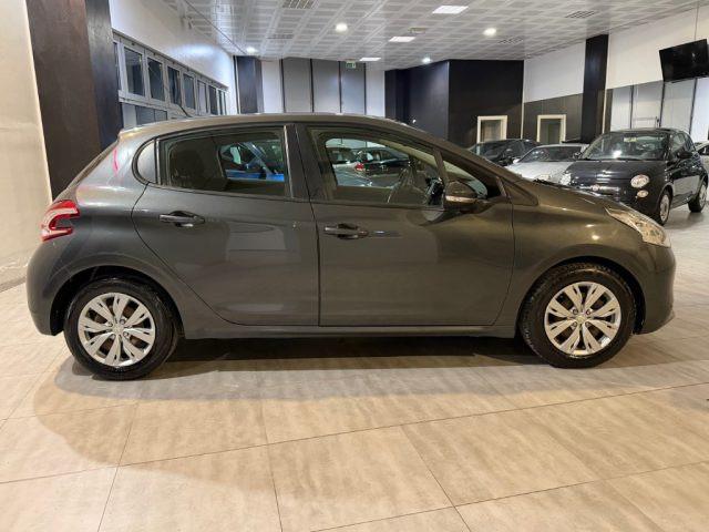 PEUGEOT 208 1.4 8V HDi 68CV 5P. Allure