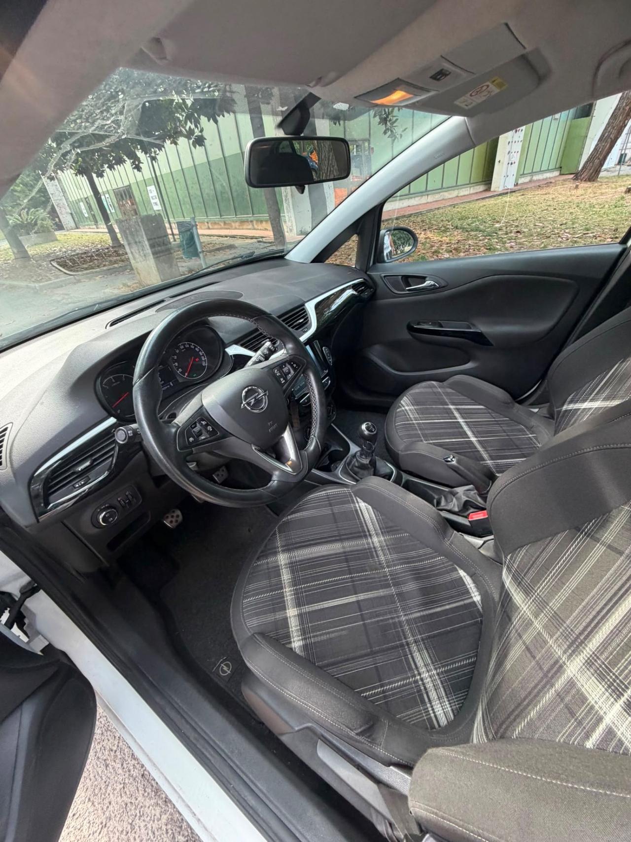 Opel Corsa 1.4 90CV GPL Tech 5 porte Innovation
