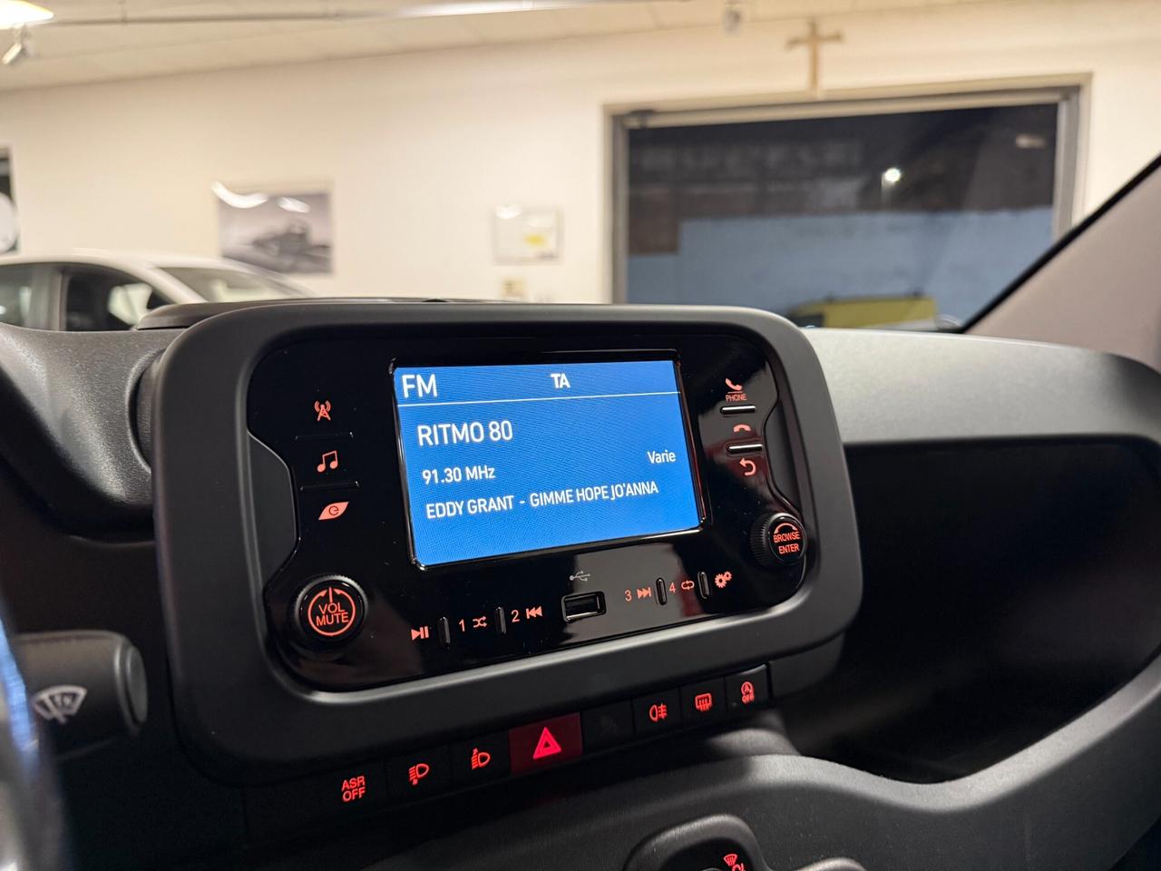 Fiat Panda 1.0 hybrid Pandina - PARI AL NUOVO