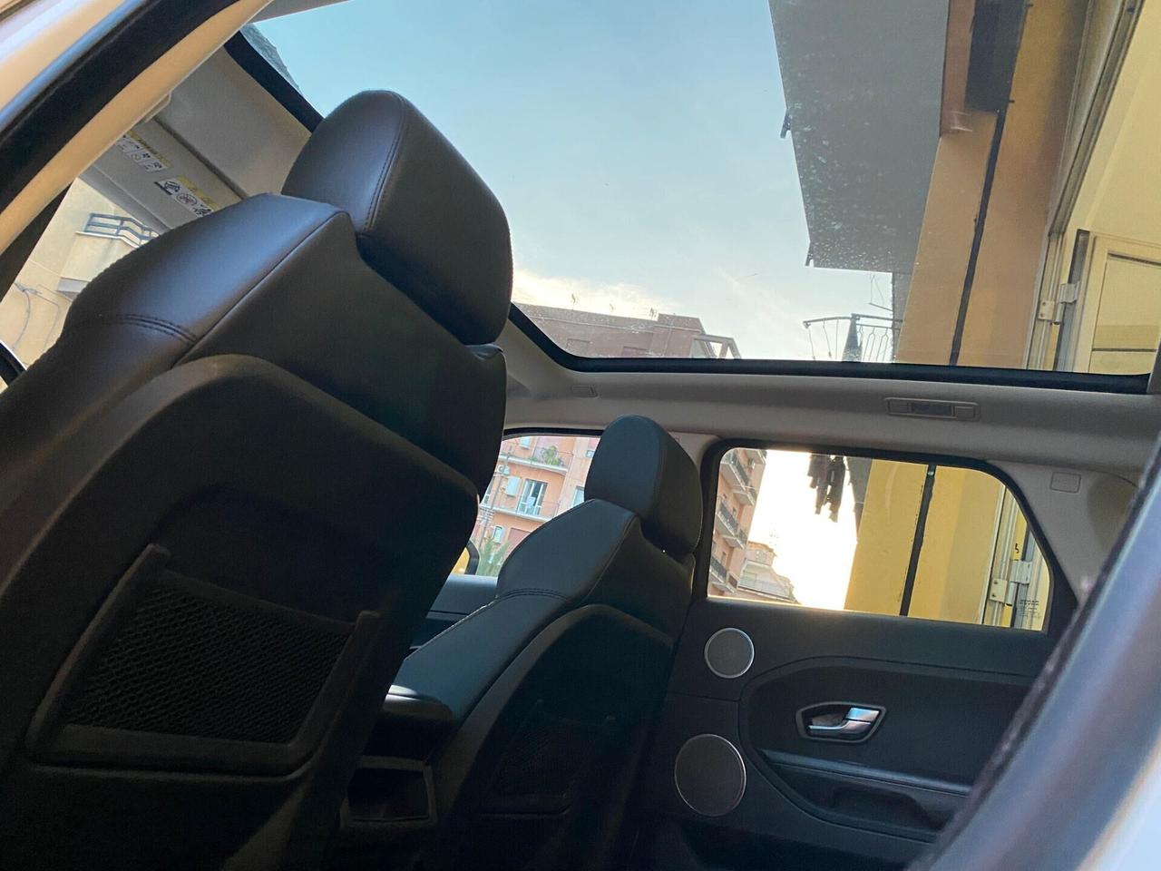 Land Rover Range Evoque 2.2 150cv PANORAMICO