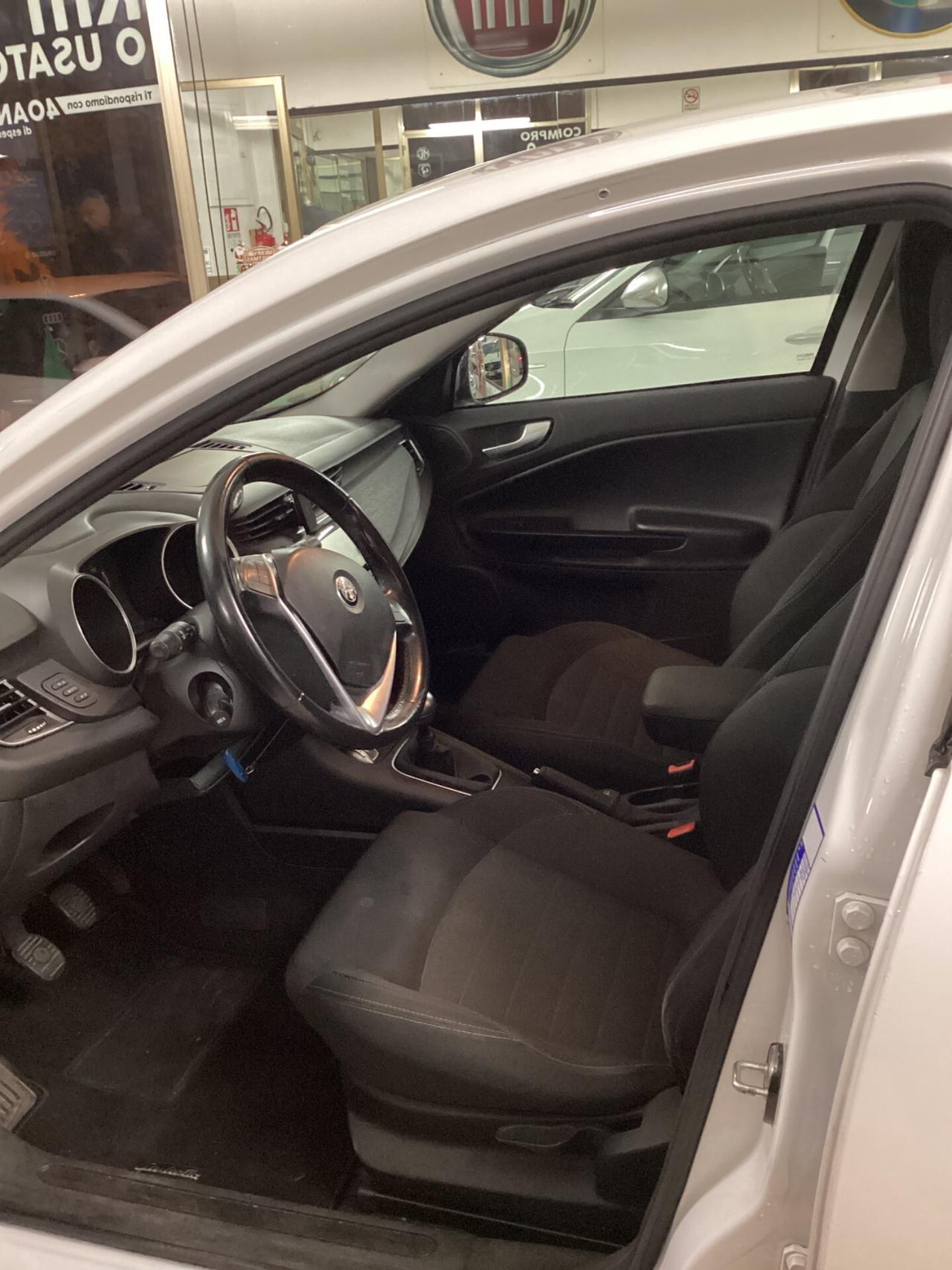 Alfa Romeo Giulietta 1.6 JTDm TCT 120 CV Super