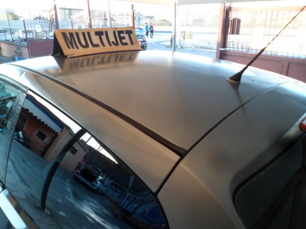 Lancia Ypsilon 1.3 MJT 90 CV MomoDesign 07